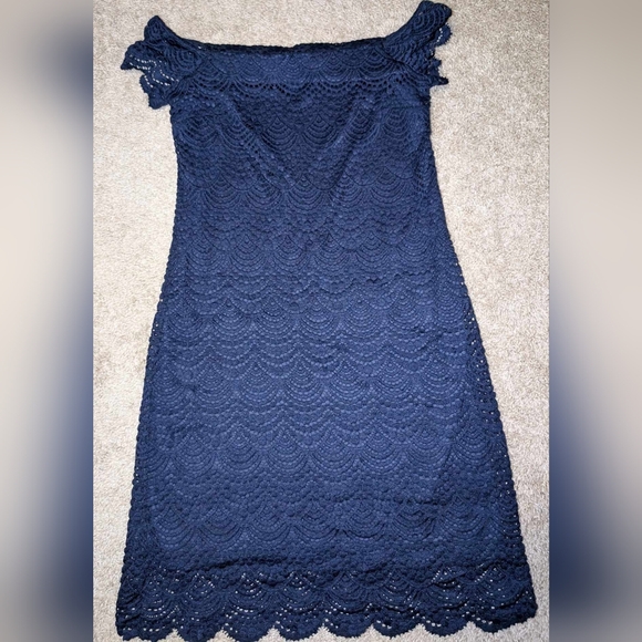 Lilly pulitzer navy blue lace short sleeve dress size small - Picture 2 of 5